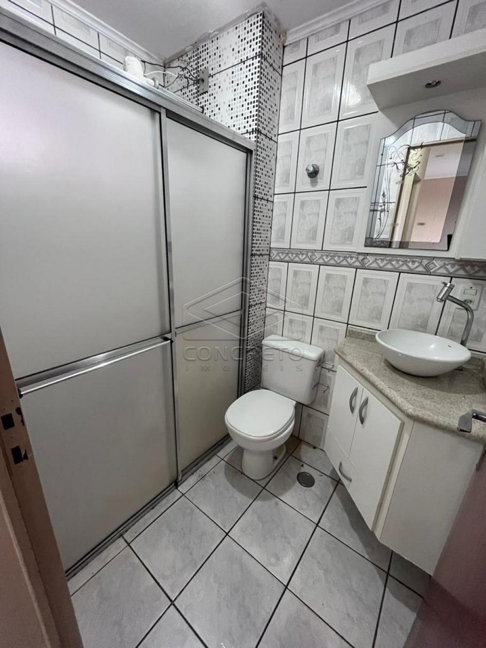 Alugar Apartamento / Padr&atilde;o em Len&ccedil;&oacute;is Paulista R$ 1.350,00 - Foto 6