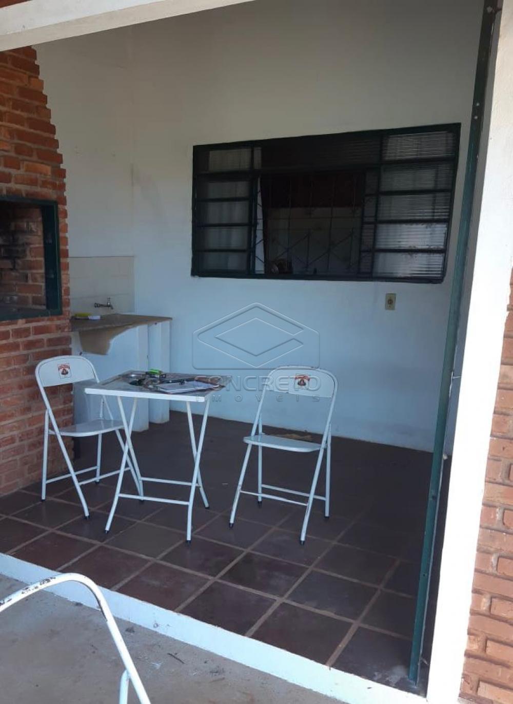 Alugar Casa / Padr&atilde;o em Len&ccedil;&oacute;is Paulista R$ 1.800,00 - Foto 2