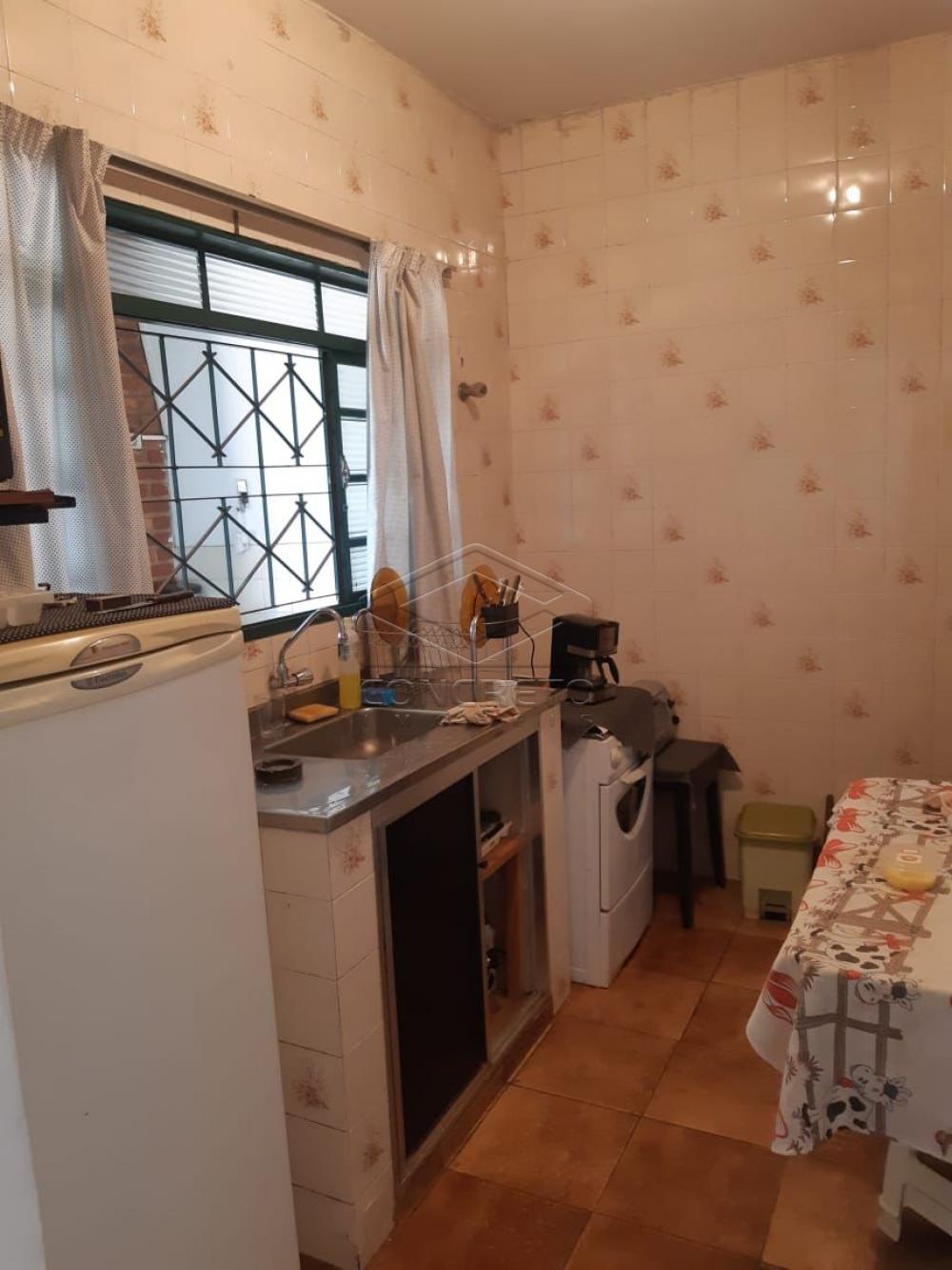 Alugar Casa / Padr&atilde;o em Len&ccedil;&oacute;is Paulista R$ 1.800,00 - Foto 3