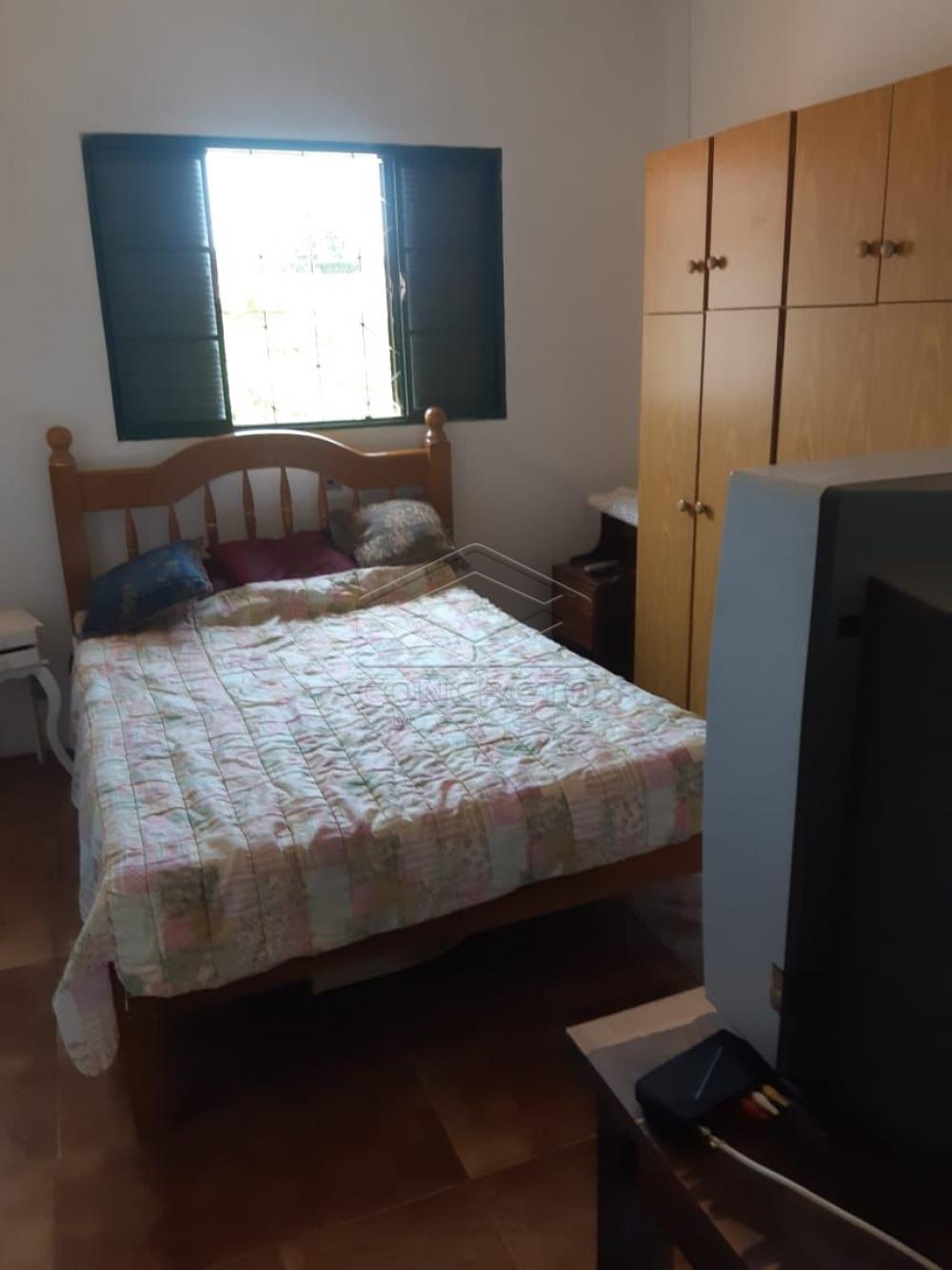 Alugar Casa / Padr&atilde;o em Len&ccedil;&oacute;is Paulista R$ 1.800,00 - Foto 7