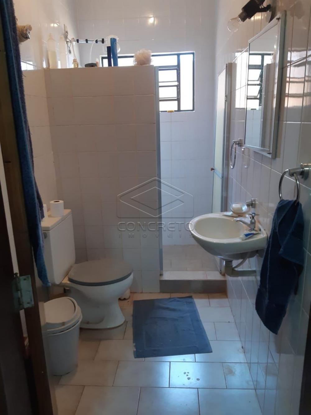 Alugar Casa / Padr&atilde;o em Len&ccedil;&oacute;is Paulista R$ 1.800,00 - Foto 8