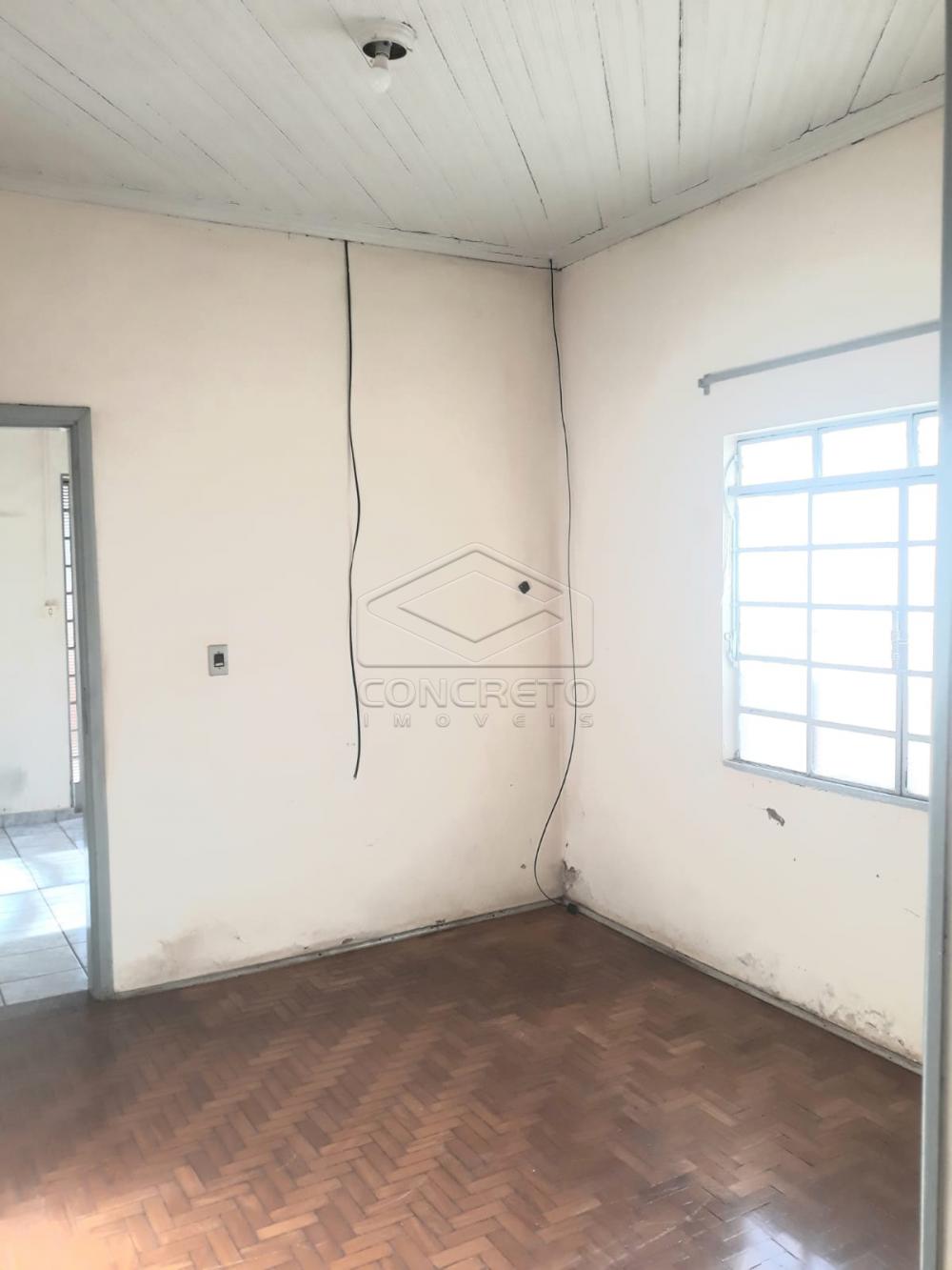 Comprar Casa / Padr&atilde;o em Len&ccedil;&oacute;is Paulista R$ 300.000,00 - Foto 8