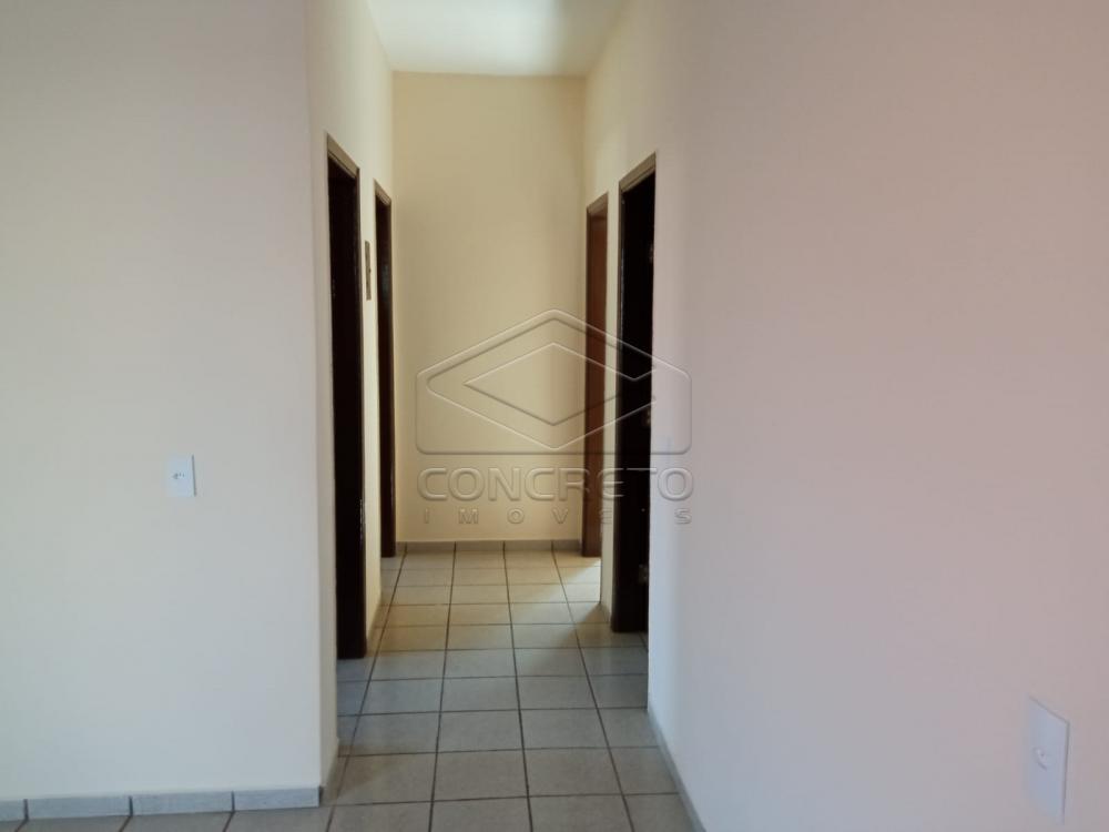 Alugar Casa / Padr&atilde;o em Len&ccedil;&oacute;is Paulista R$ 1.800,00 - Foto 6