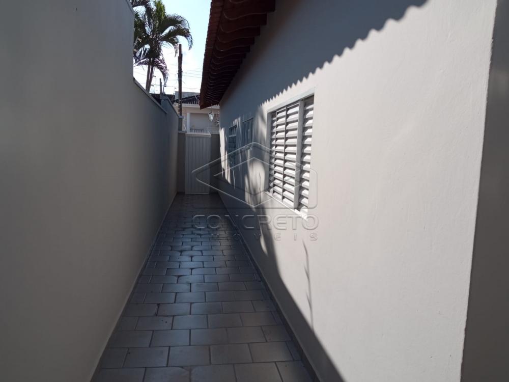 Alugar Casa / Padr&atilde;o em Len&ccedil;&oacute;is Paulista R$ 3.000,00 - Foto 9