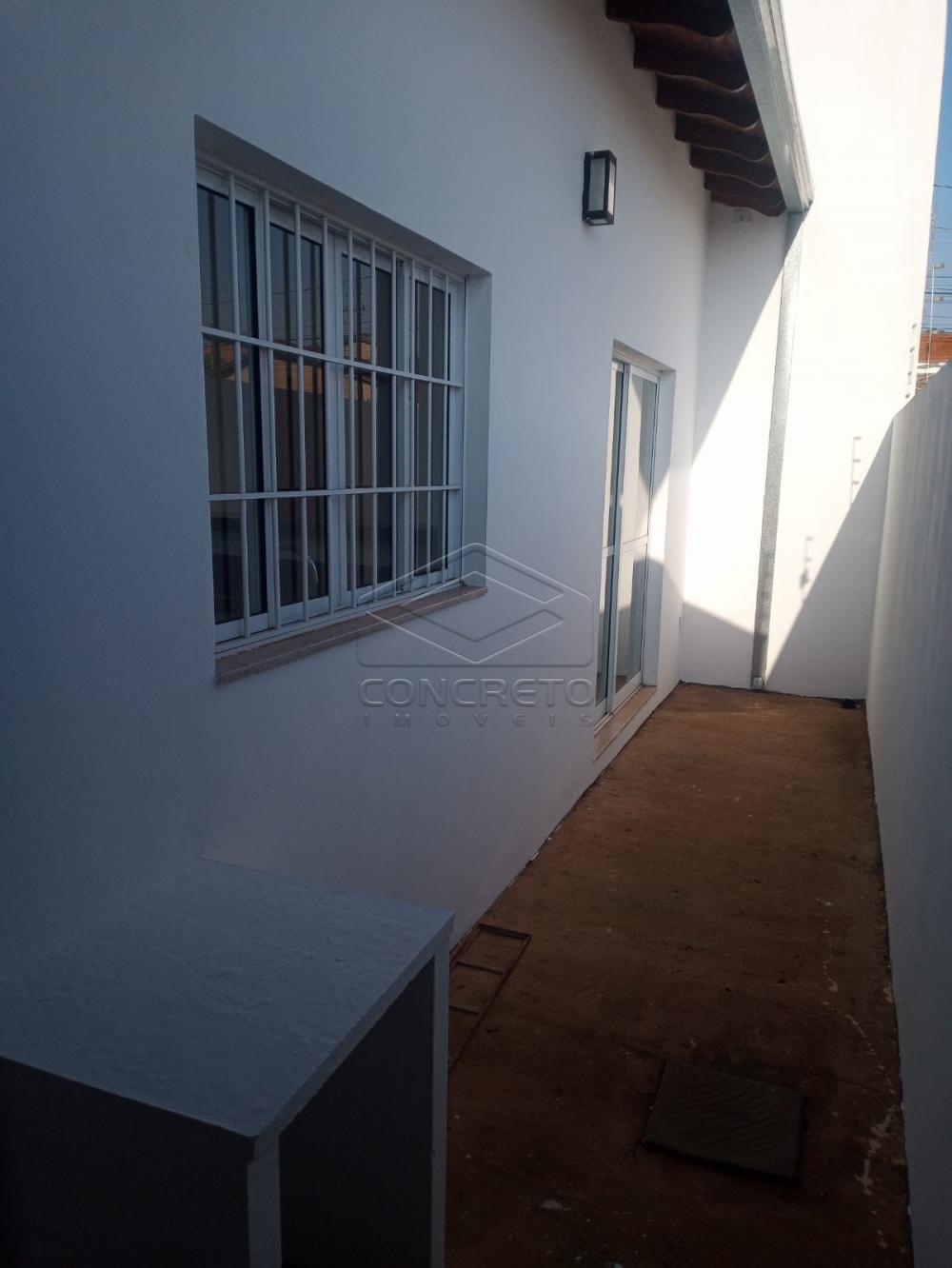 Alugar Casa / Padr&atilde;o em Len&ccedil;&oacute;is Paulista R$ 2.130,00 - Foto 9