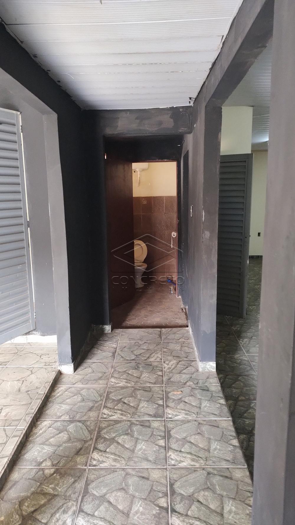 Alugar Comercial / Loja em Bauru R$ 2.500,00 - Foto 4