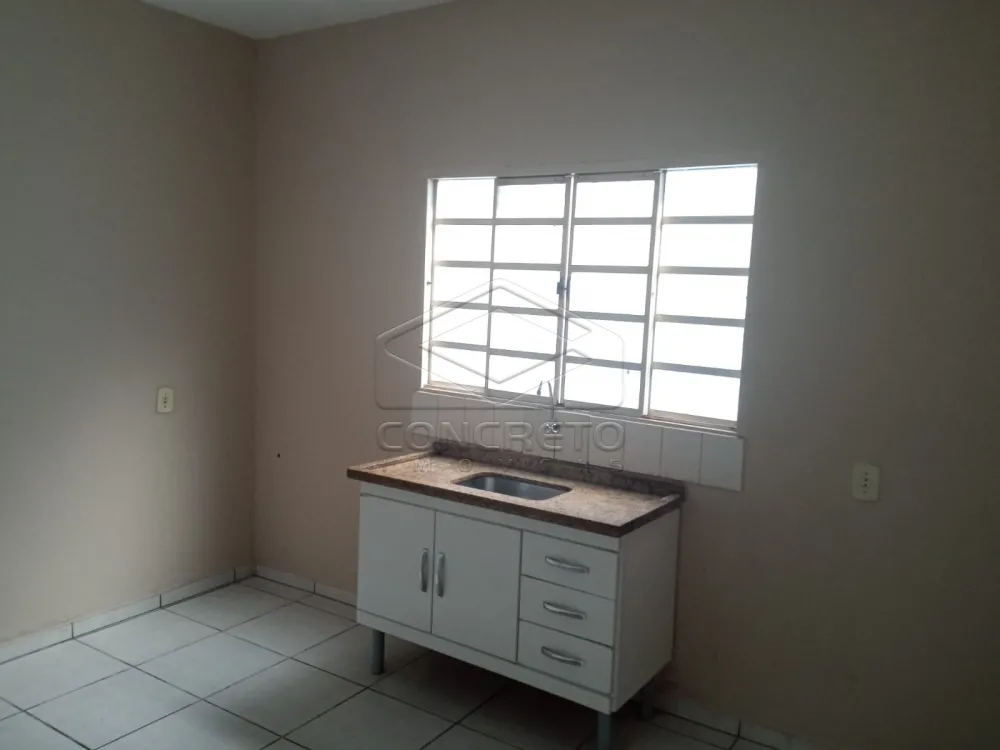 Alugar Casa / Resid&ecirc;ncia em Len&ccedil;&oacute;is Paulista R$ 1.400,00 - Foto 3