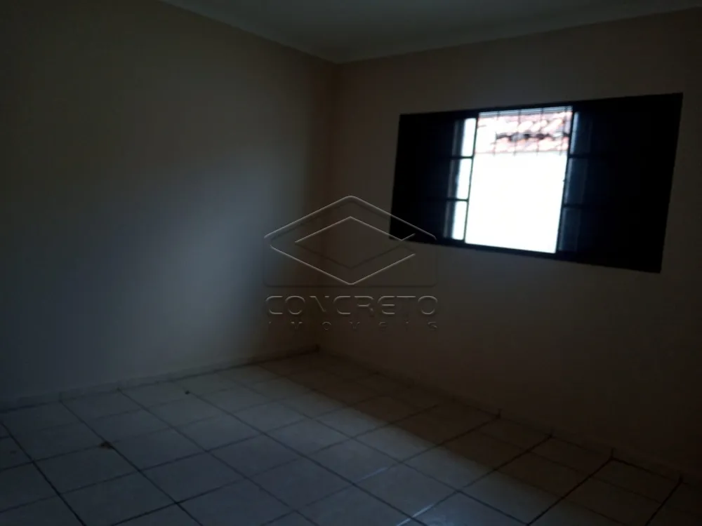 Alugar Casa / Resid&ecirc;ncia em Len&ccedil;&oacute;is Paulista R$ 1.300,00 - Foto 3