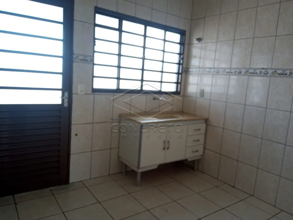 Alugar Casa / Resid&ecirc;ncia em Len&ccedil;&oacute;is Paulista R$ 1.300,00 - Foto 4
