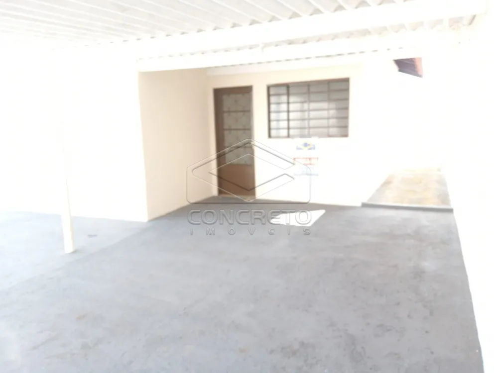Alugar Casa / Resid&ecirc;ncia em Len&ccedil;&oacute;is Paulista R$ 1.300,00 - Foto 1