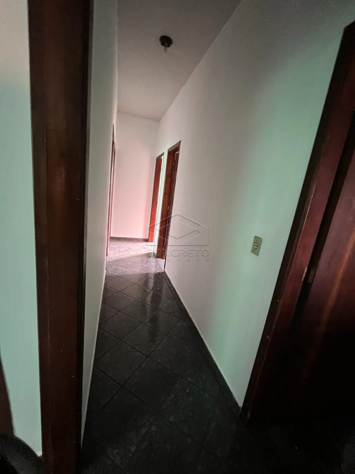 Alugar Casa / Resid&ecirc;ncia em Len&ccedil;&oacute;is Paulista R$ 1.700,00 - Foto 12