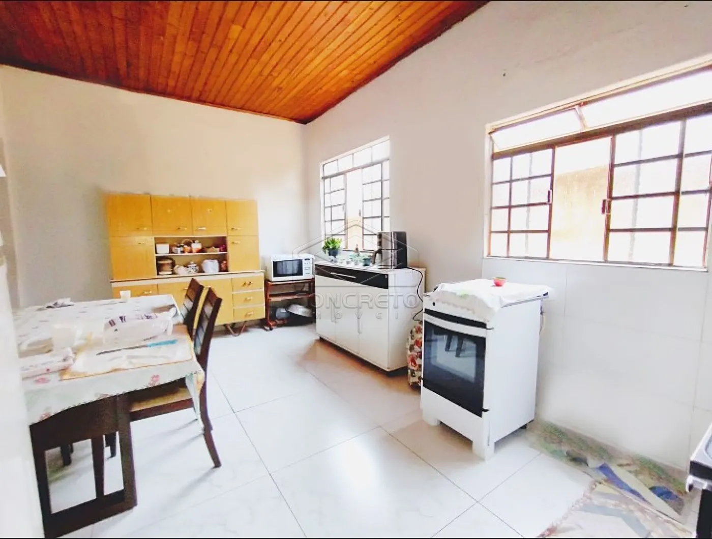 Comprar Casa / Padr&atilde;o em Len&ccedil;&oacute;is Paulista R$ 680.000,00 - Foto 5