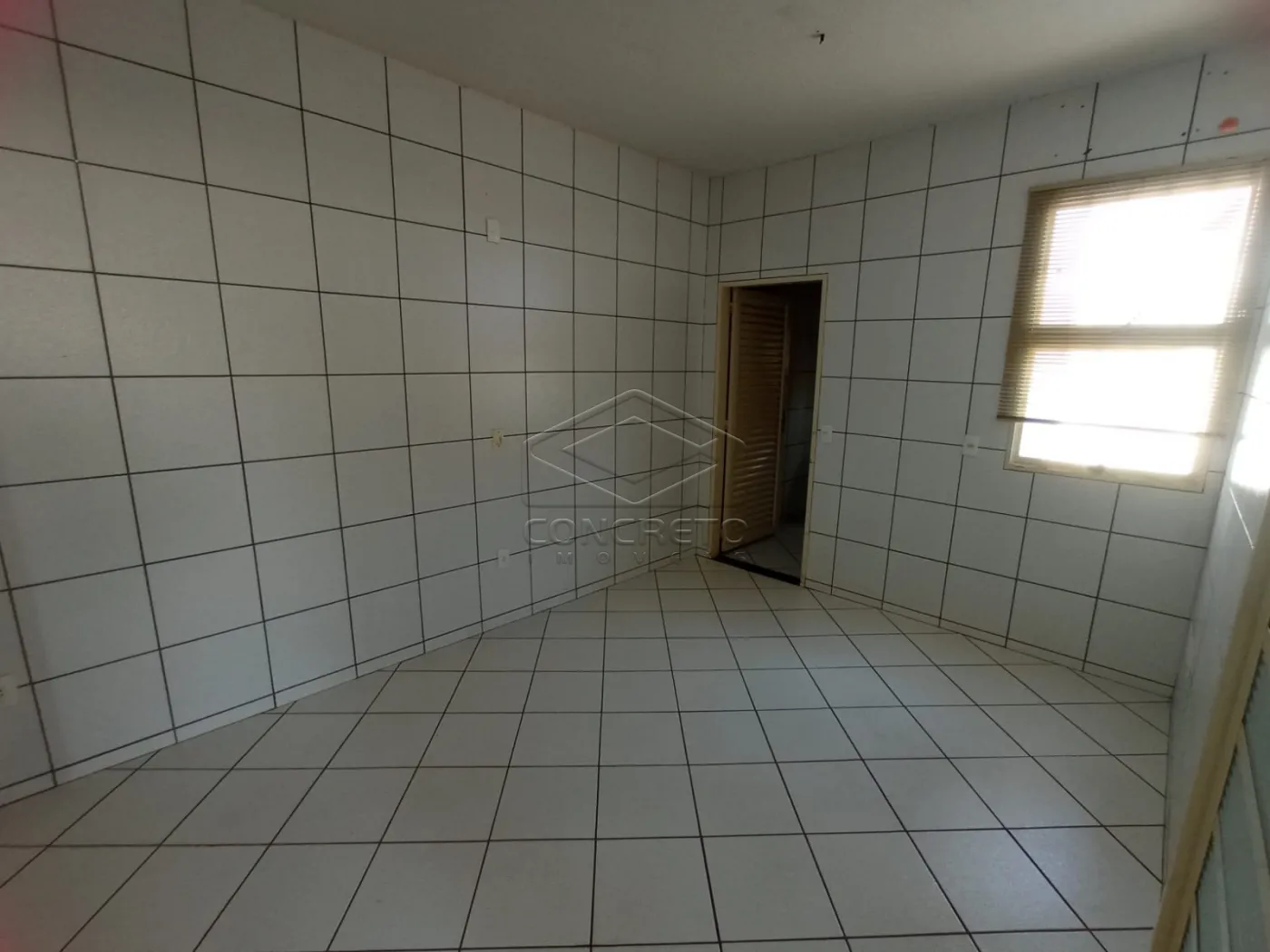 Alugar Comercial / Casa em Len&ccedil;&oacute;is Paulista R$ 3.000,00 - Foto 11