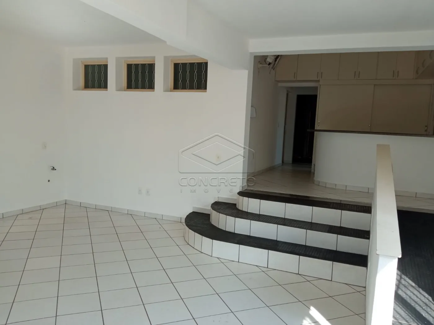 Alugar Comercial / Casa em Len&ccedil;&oacute;is Paulista R$ 3.000,00 - Foto 12