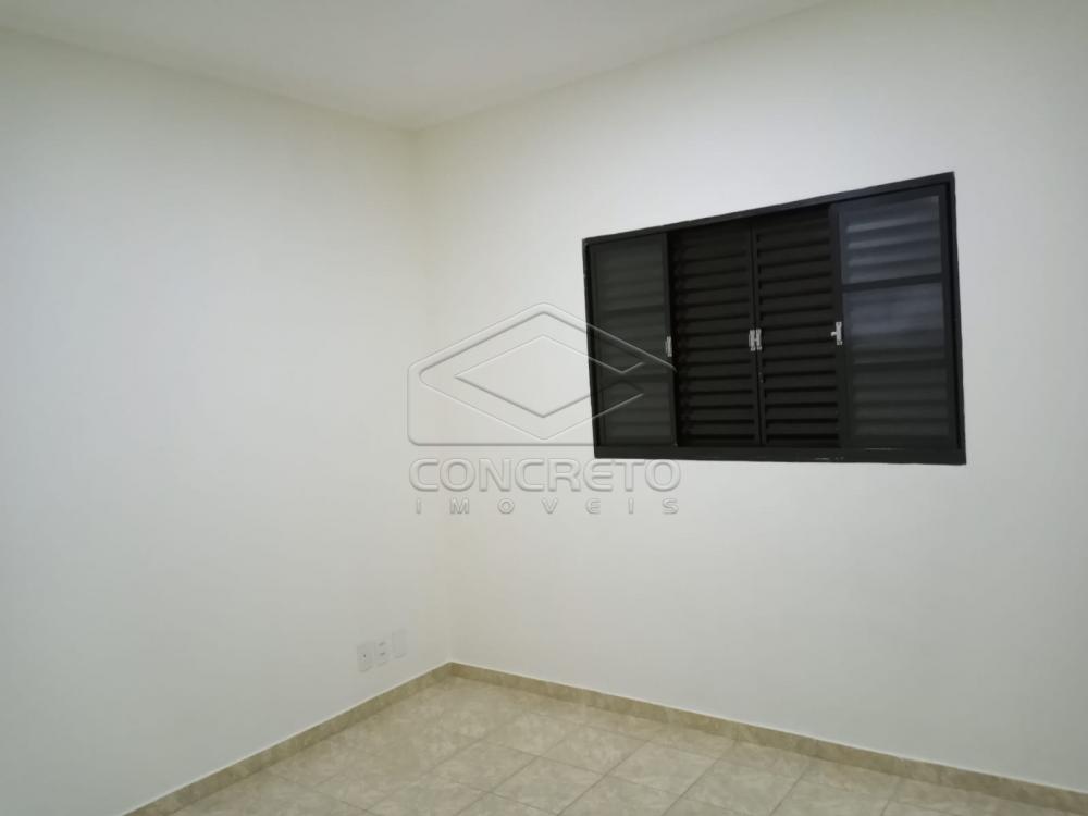 Alugar Casa / Padr&atilde;o em Len&ccedil;&oacute;is Paulista R$ 2.000,00 - Foto 8