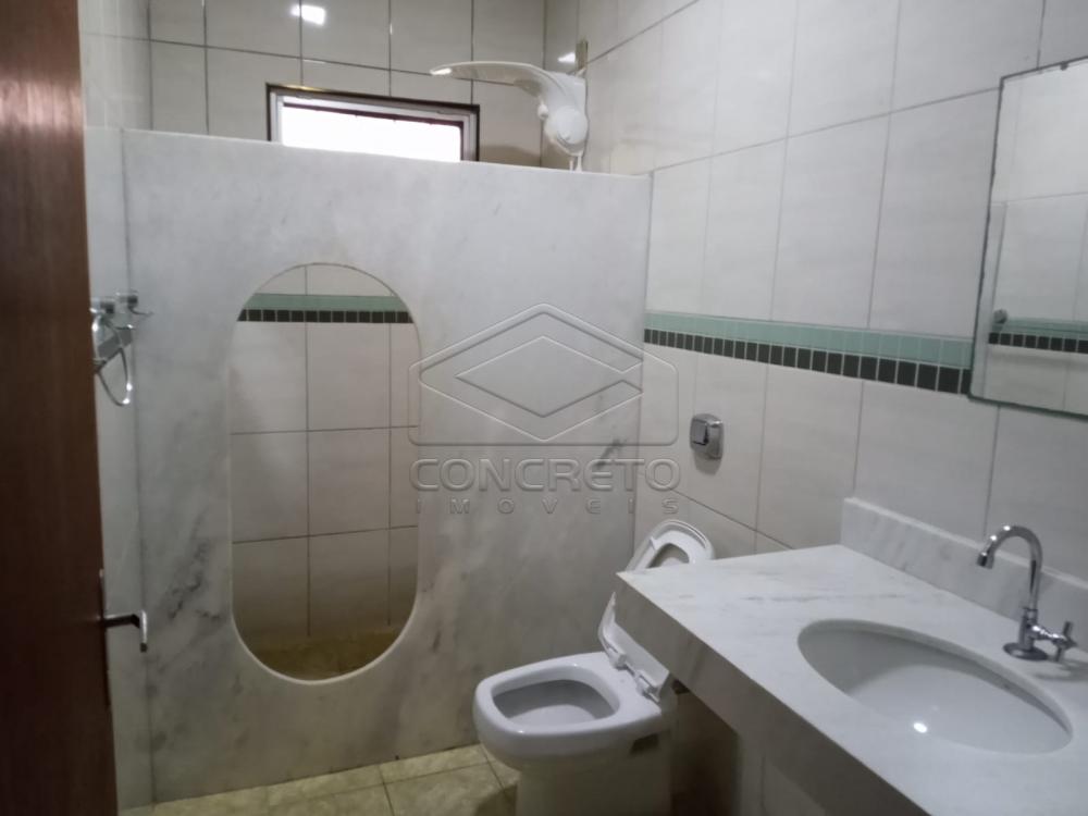 Alugar Casa / Padr&atilde;o em Len&ccedil;&oacute;is Paulista R$ 2.000,00 - Foto 9