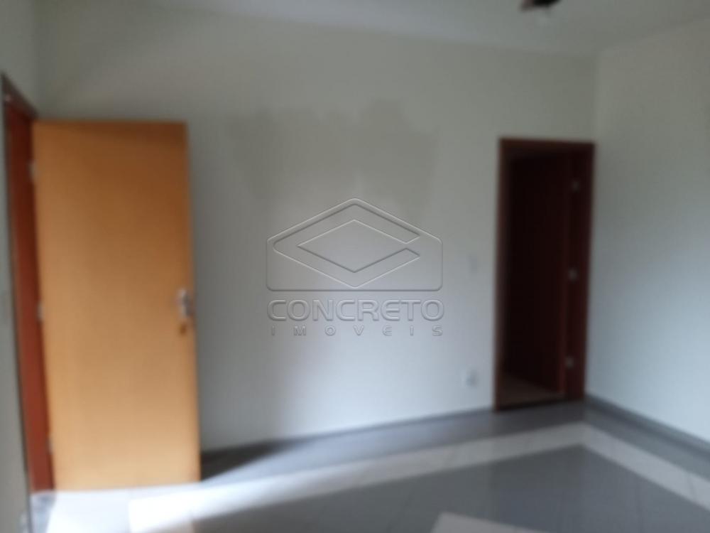 Alugar Casa / Padr&atilde;o em Len&ccedil;&oacute;is Paulista R$ 2.000,00 - Foto 10