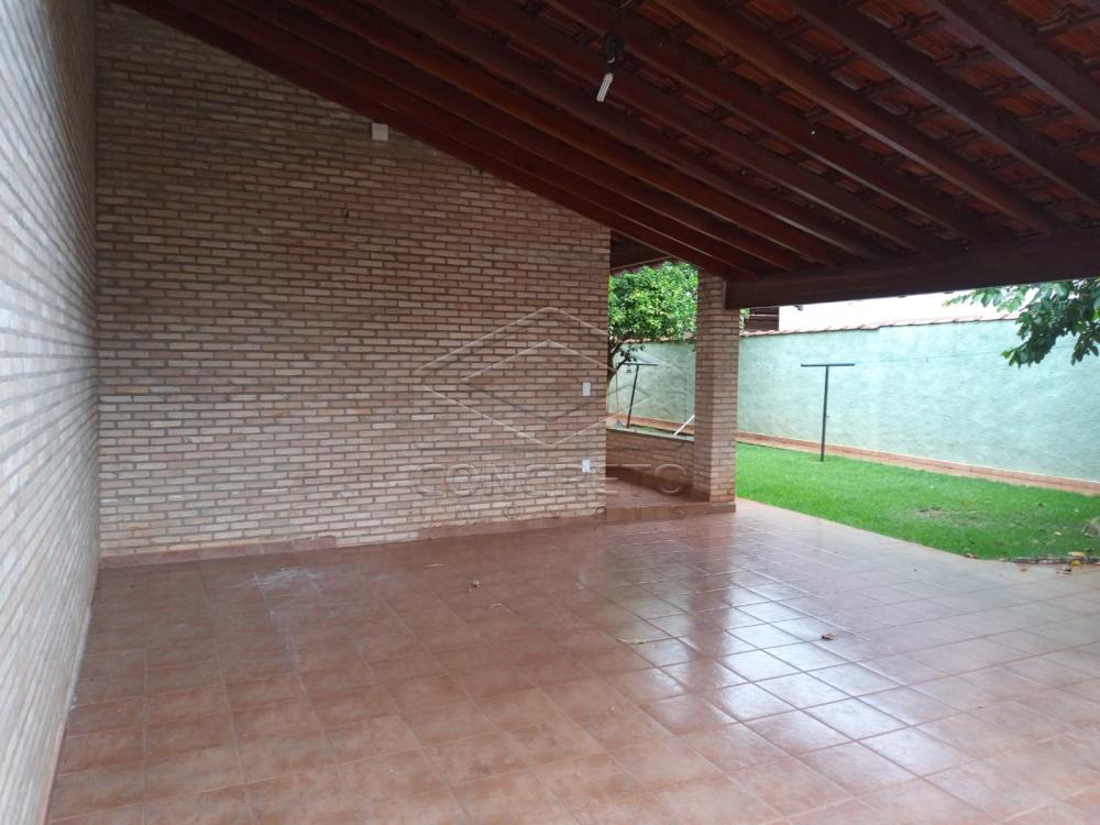 Alugar Casa / Padr&atilde;o em Len&ccedil;&oacute;is Paulista R$ 2.000,00 - Foto 13