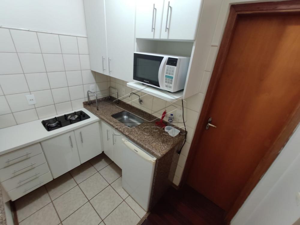 Alugar Apartamento / Padr&atilde;o em Ja&uacute; R$ 2.300,00 - Foto 3