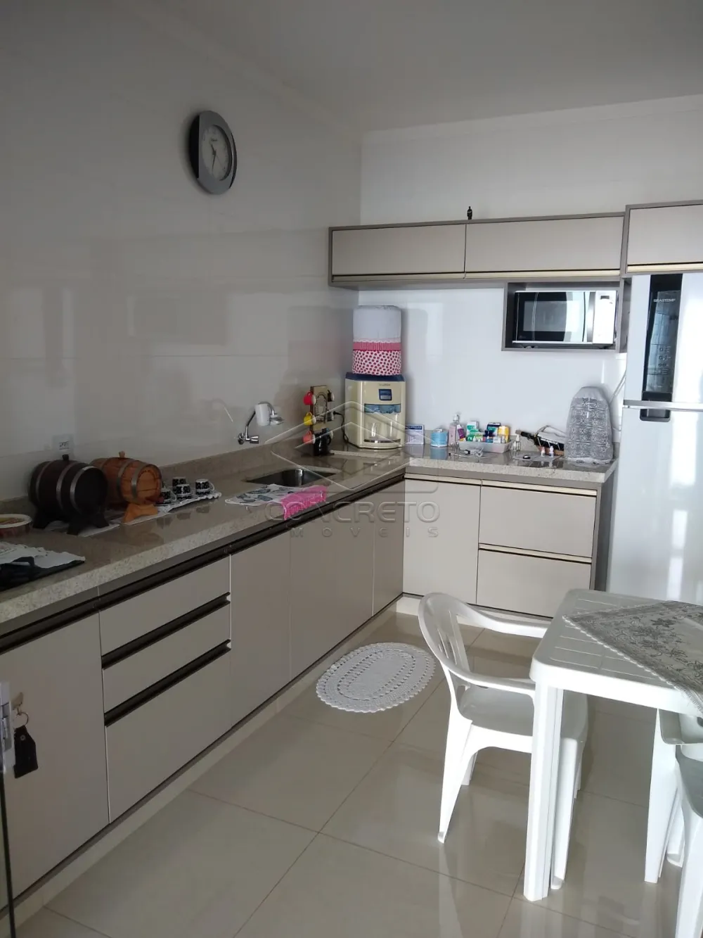 Comprar Casa / Padr&atilde;o em Len&ccedil;&oacute;is Paulista R$ 520.000,00 - Foto 3
