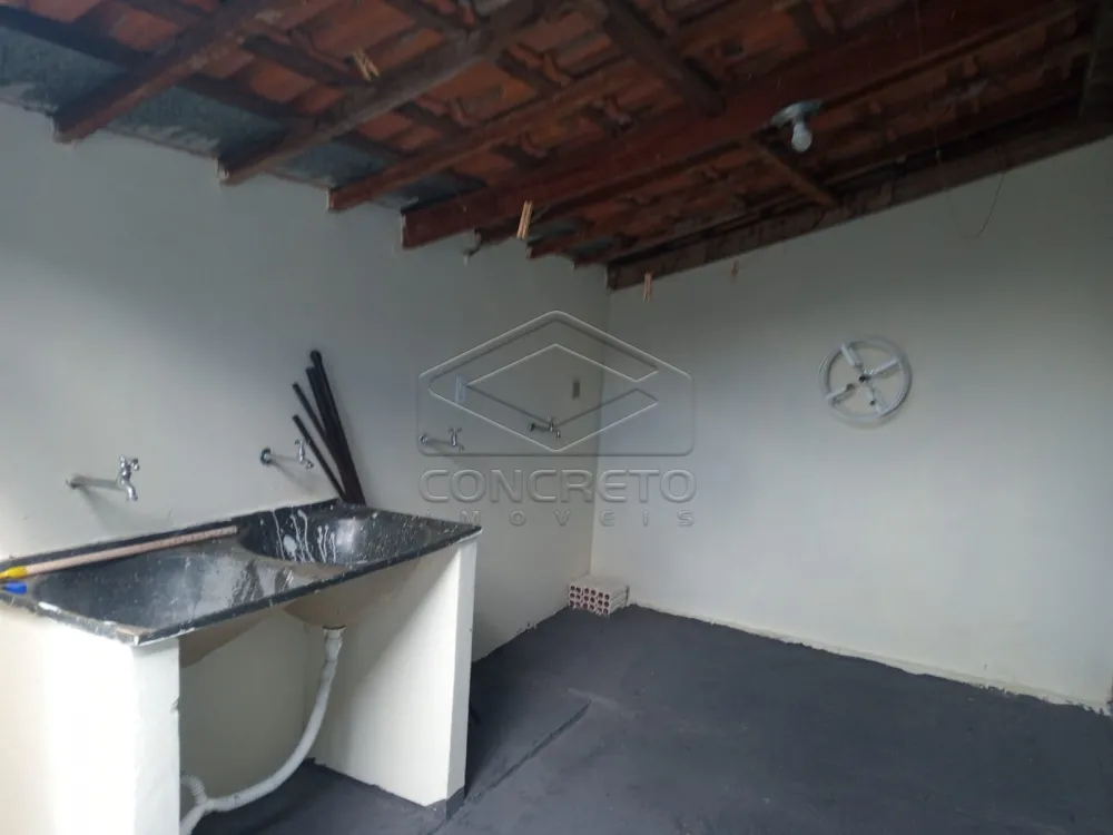 Alugar Casa / Padr&atilde;o em Len&ccedil;&oacute;is Paulista R$ 1.300,00 - Foto 9