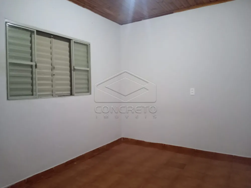 Alugar Casa / Padr&atilde;o em Len&ccedil;&oacute;is Paulista R$ 1.300,00 - Foto 6