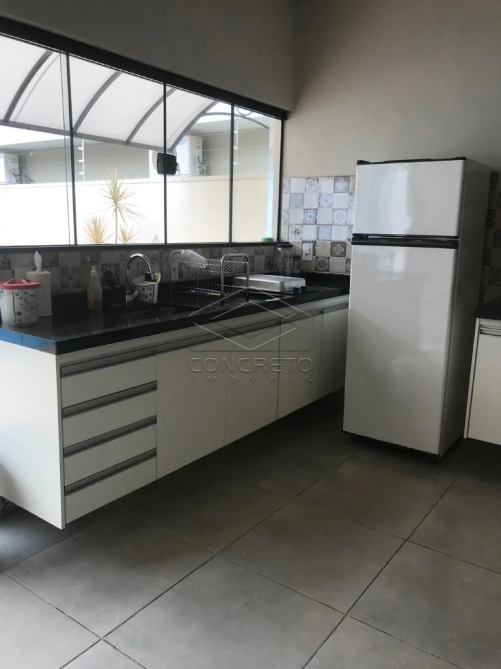 Alugar Casa / Padr&atilde;o em Len&ccedil;&oacute;is Paulista R$ 3.300,00 - Foto 1