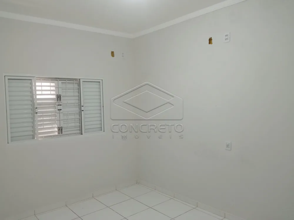 Alugar Casa / Padr&atilde;o em Len&ccedil;&oacute;is Paulista R$ 1.500,00 - Foto 5