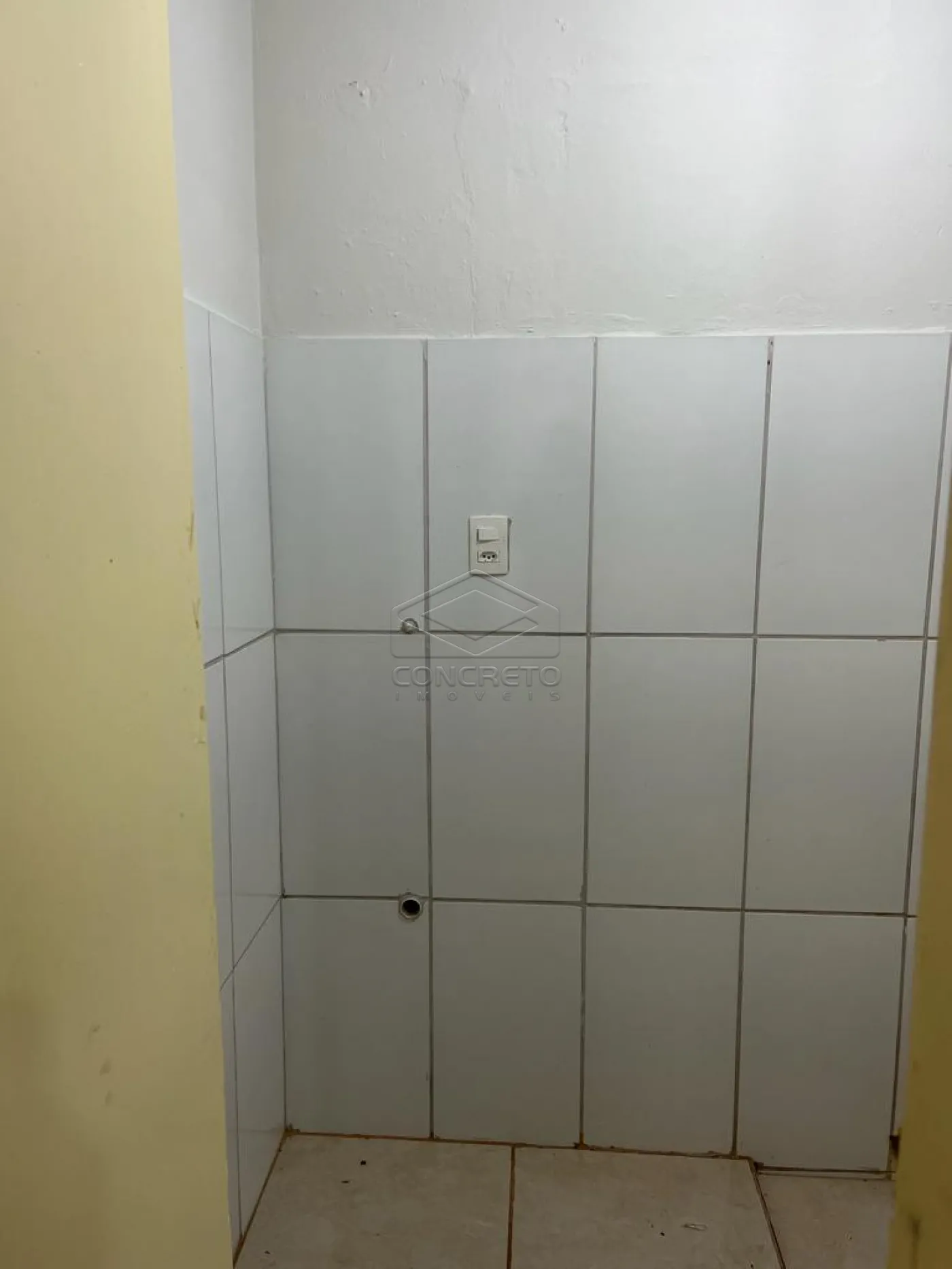 Alugar Casa / Padr&atilde;o em Len&ccedil;&oacute;is Paulista R$ 980,00 - Foto 11