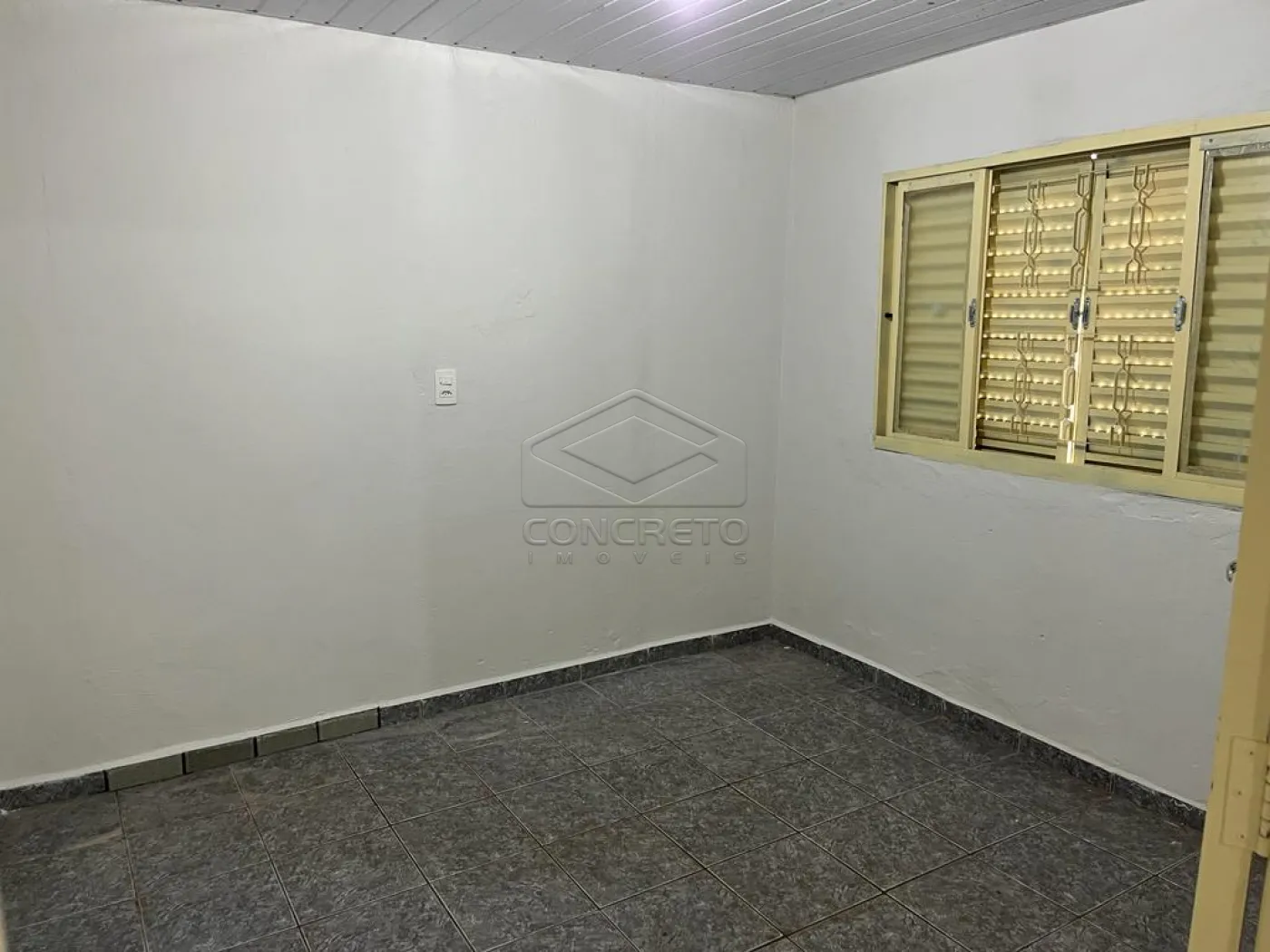 Alugar Casa / Padr&atilde;o em Len&ccedil;&oacute;is Paulista R$ 980,00 - Foto 10