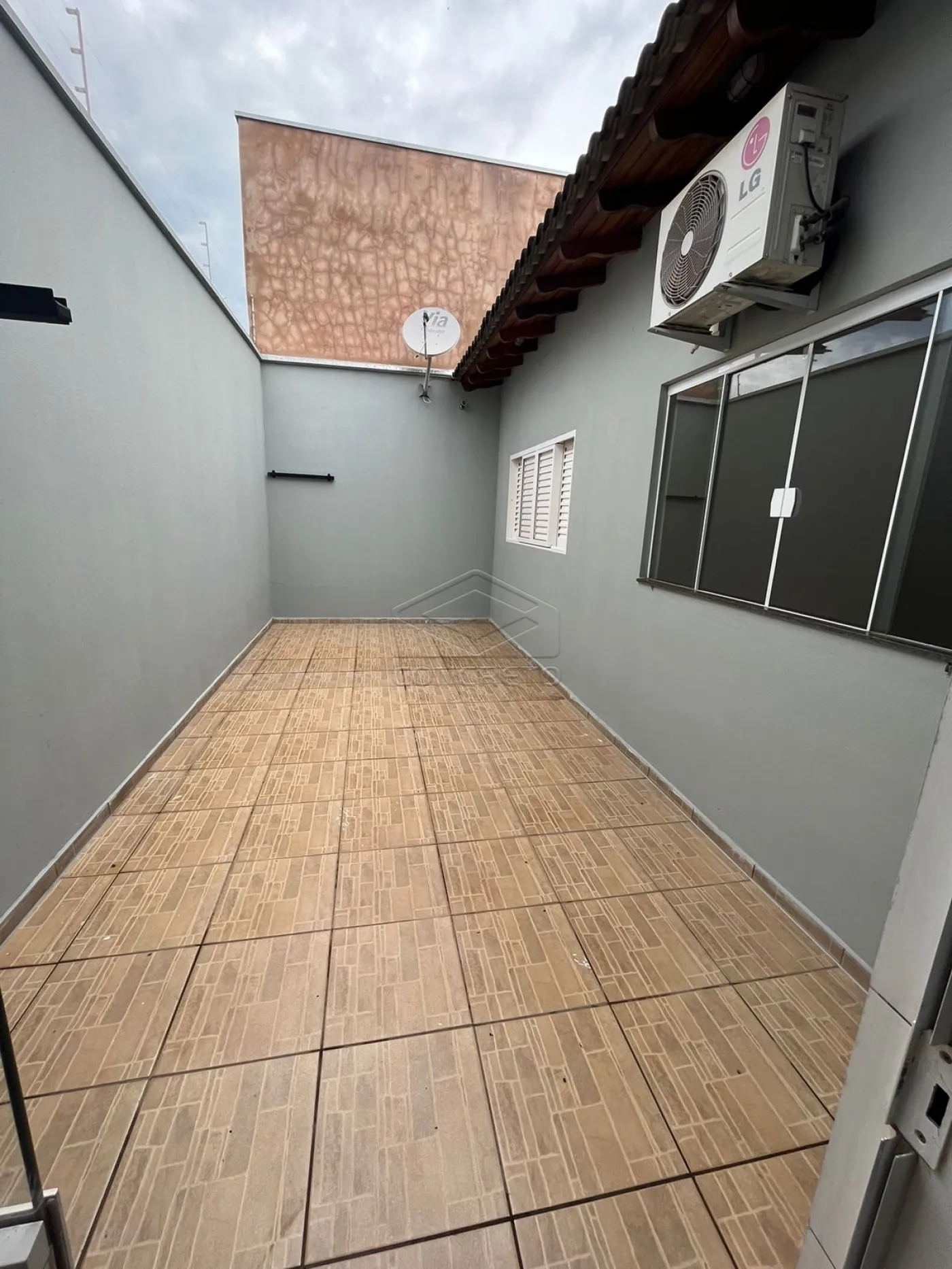 Alugar Casa / Padr&atilde;o em Len&ccedil;&oacute;is Paulista R$ 2.500,00 - Foto 7