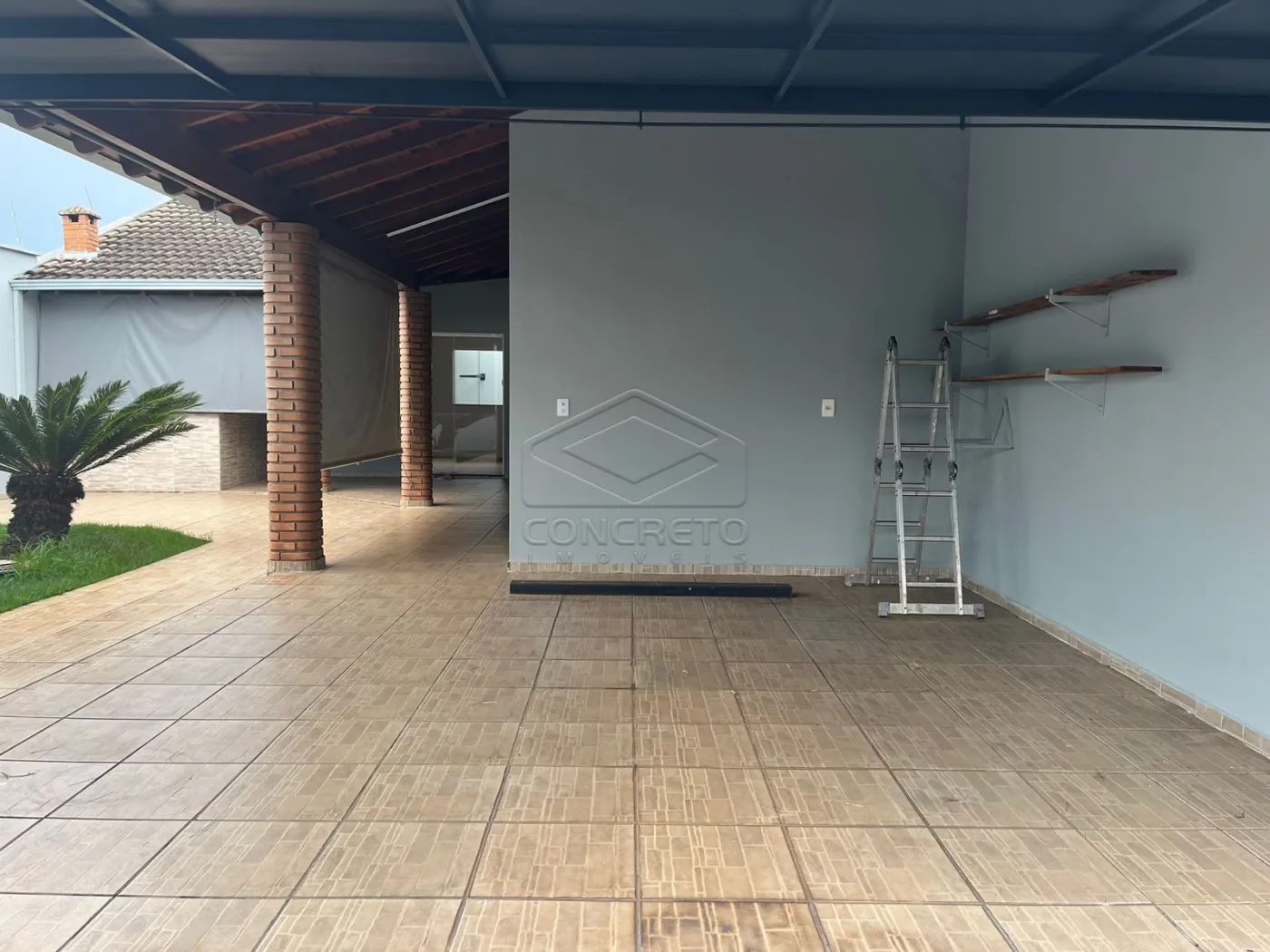 Alugar Casa / Padr&atilde;o em Len&ccedil;&oacute;is Paulista R$ 2.500,00 - Foto 4