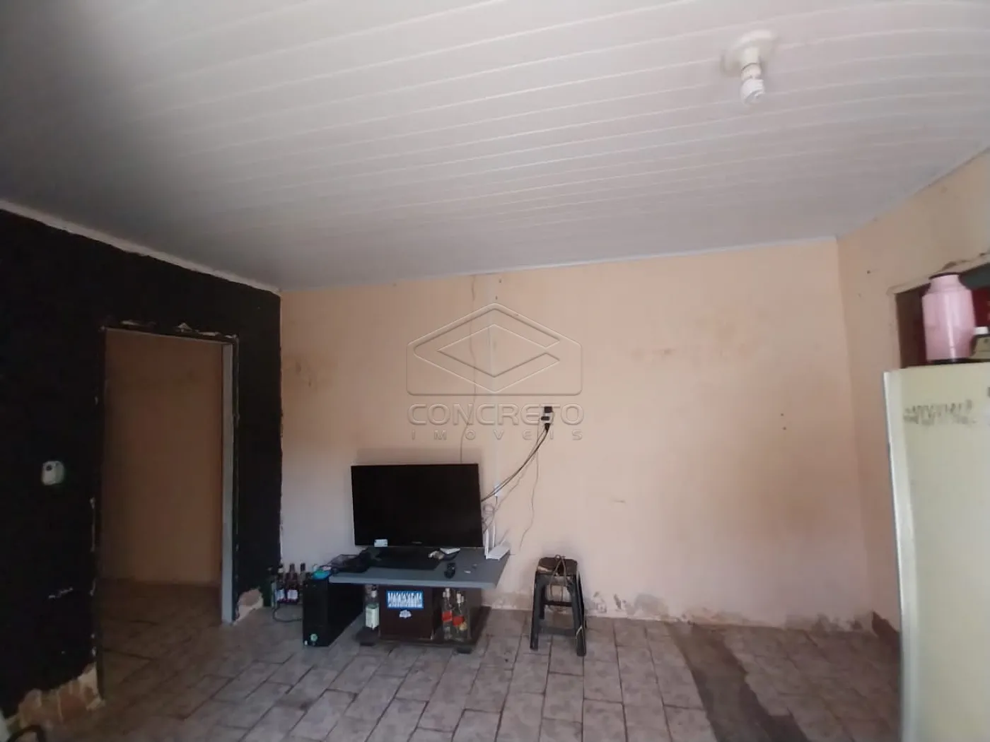 Comprar Casa / Padr&atilde;o em Len&ccedil;&oacute;is Paulista R$ 180.000,00 - Foto 10