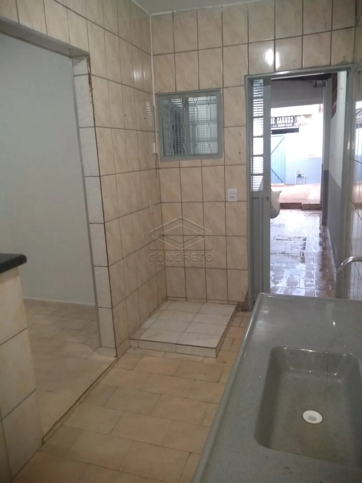 Alugar Casa / Padr&atilde;o em Len&ccedil;&oacute;is Paulista R$ 1.200,00 - Foto 6