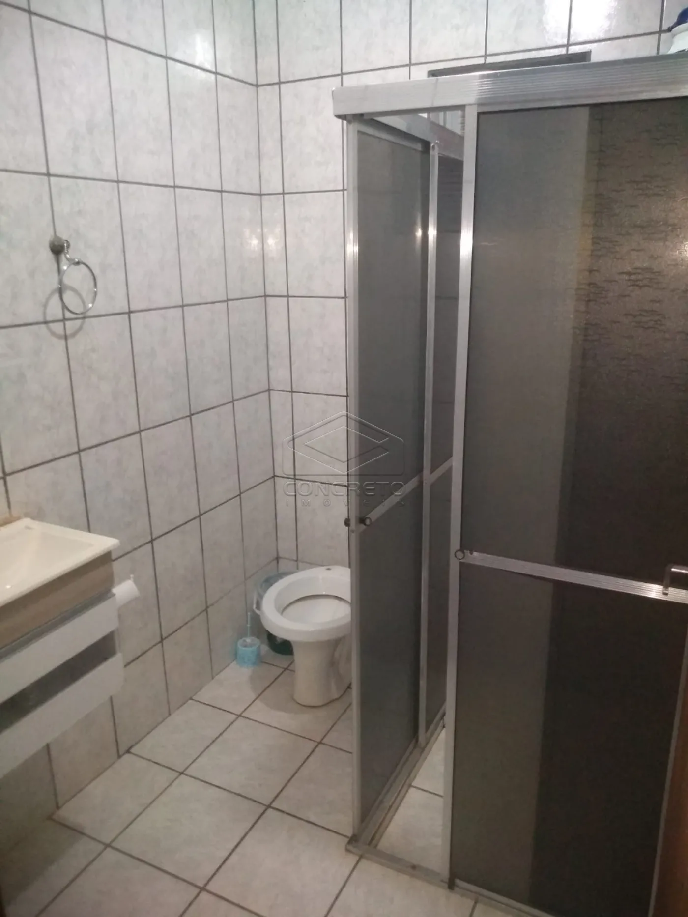 Alugar Casa / Padr&atilde;o em Len&ccedil;&oacute;is Paulista R$ 1.200,00 - Foto 11