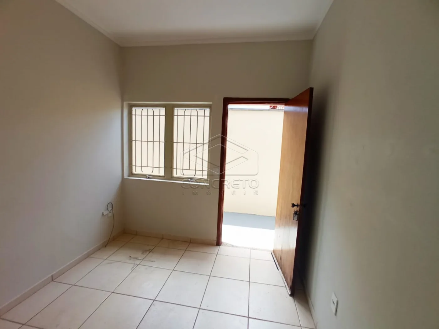 Alugar Casa / Padr&atilde;o em Len&ccedil;&oacute;is Paulista R$ 1.200,00 - Foto 7