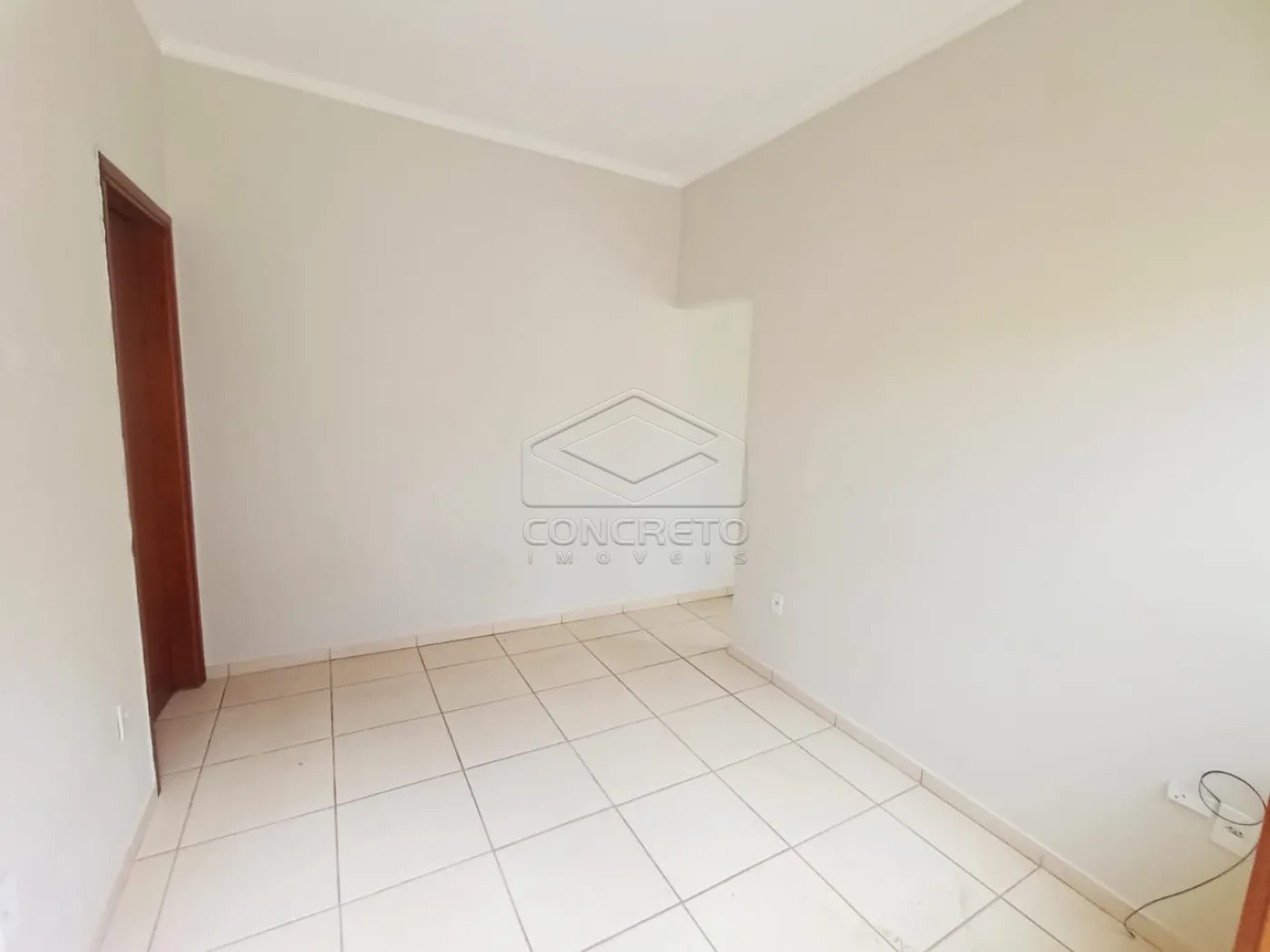 Alugar Casa / Padr&atilde;o em Len&ccedil;&oacute;is Paulista R$ 1.200,00 - Foto 8