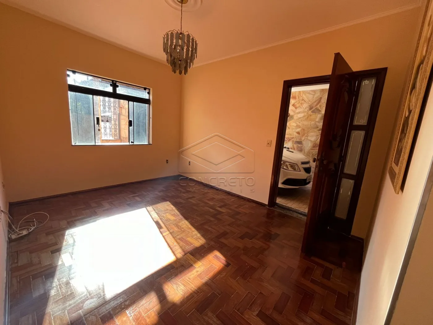 Alugar Casa / Padr&atilde;o em Len&ccedil;&oacute;is Paulista R$ 2.000,00 - Foto 2