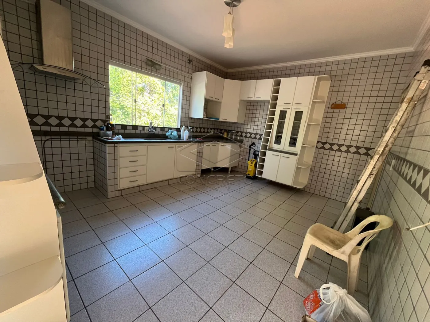 Alugar Casa / Padr&atilde;o em Len&ccedil;&oacute;is Paulista R$ 2.000,00 - Foto 11
