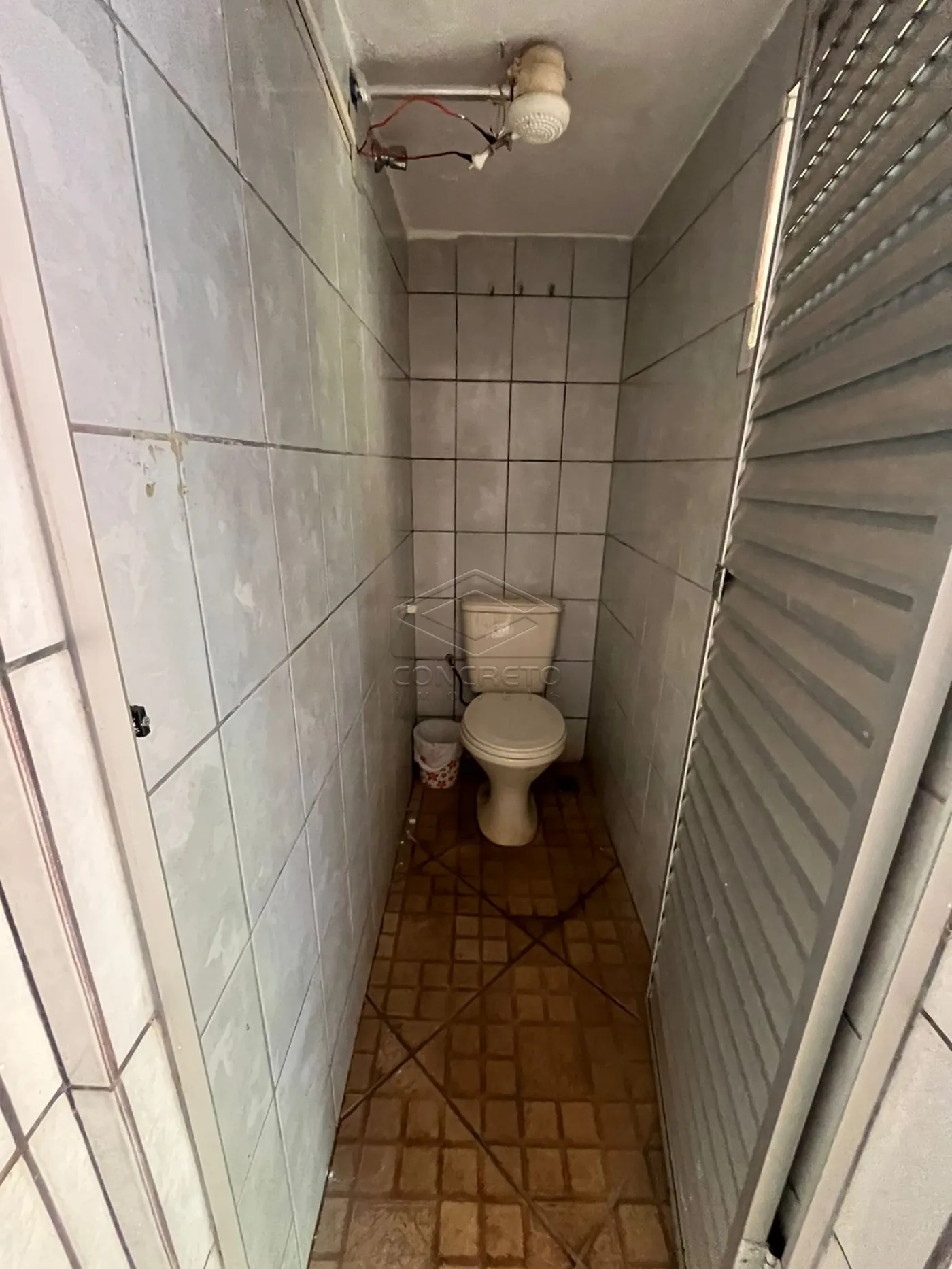Alugar Casa / Padr&atilde;o em Len&ccedil;&oacute;is Paulista R$ 2.000,00 - Foto 14