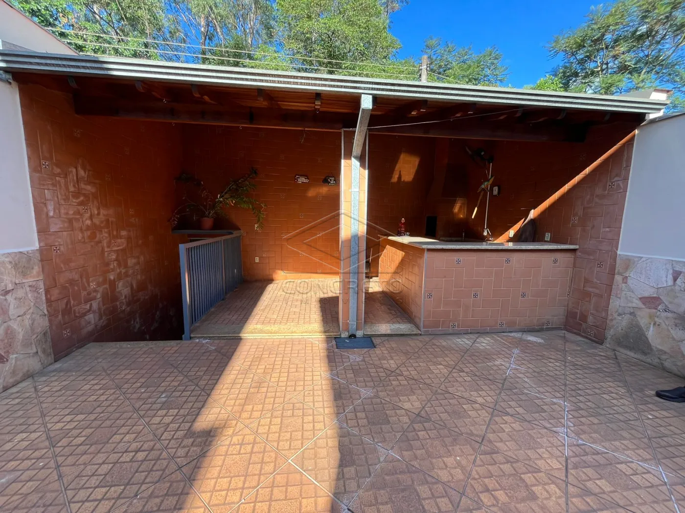 Alugar Casa / Padr&atilde;o em Len&ccedil;&oacute;is Paulista R$ 2.000,00 - Foto 15
