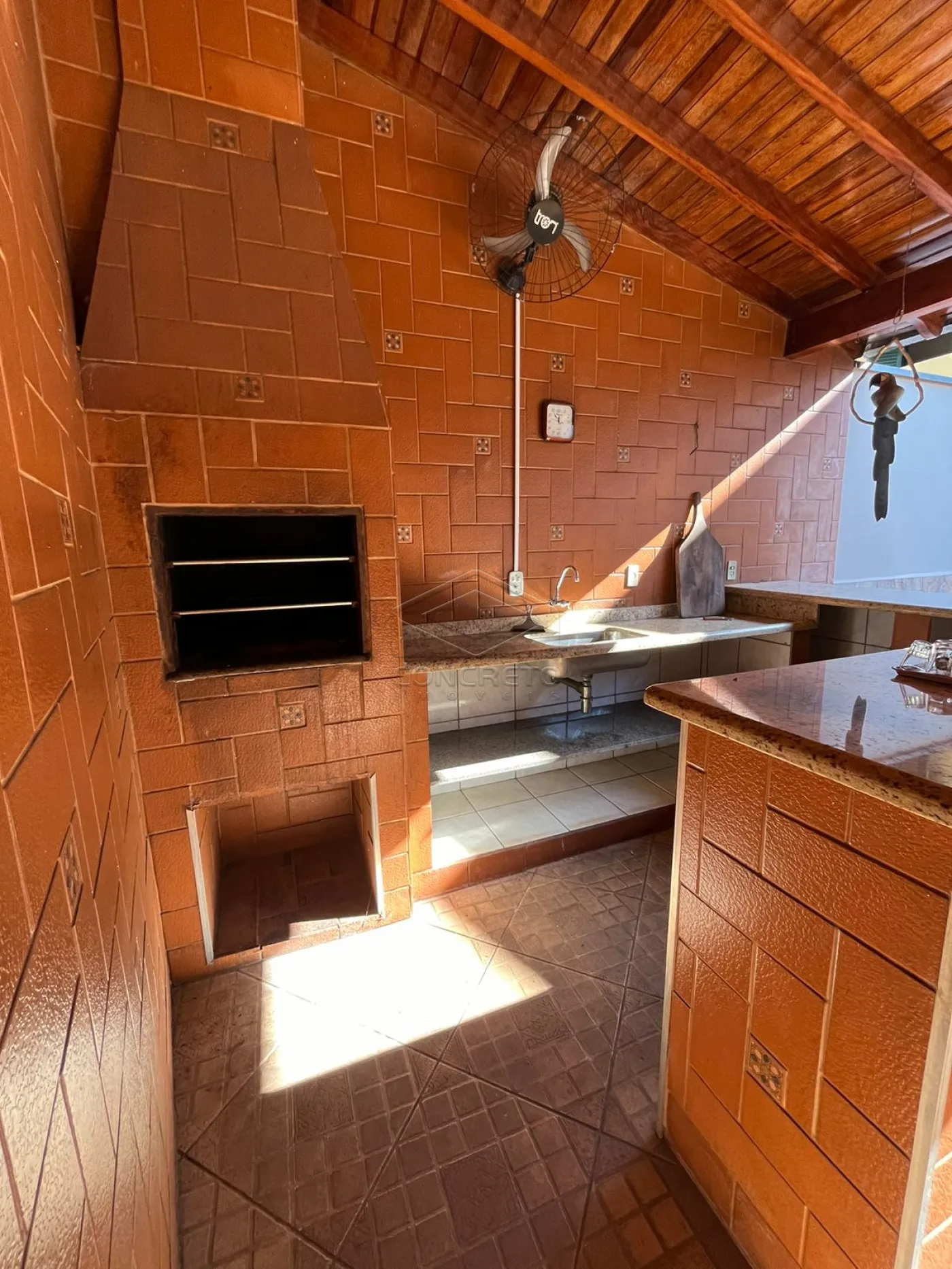 Alugar Casa / Padr&atilde;o em Len&ccedil;&oacute;is Paulista R$ 2.000,00 - Foto 16