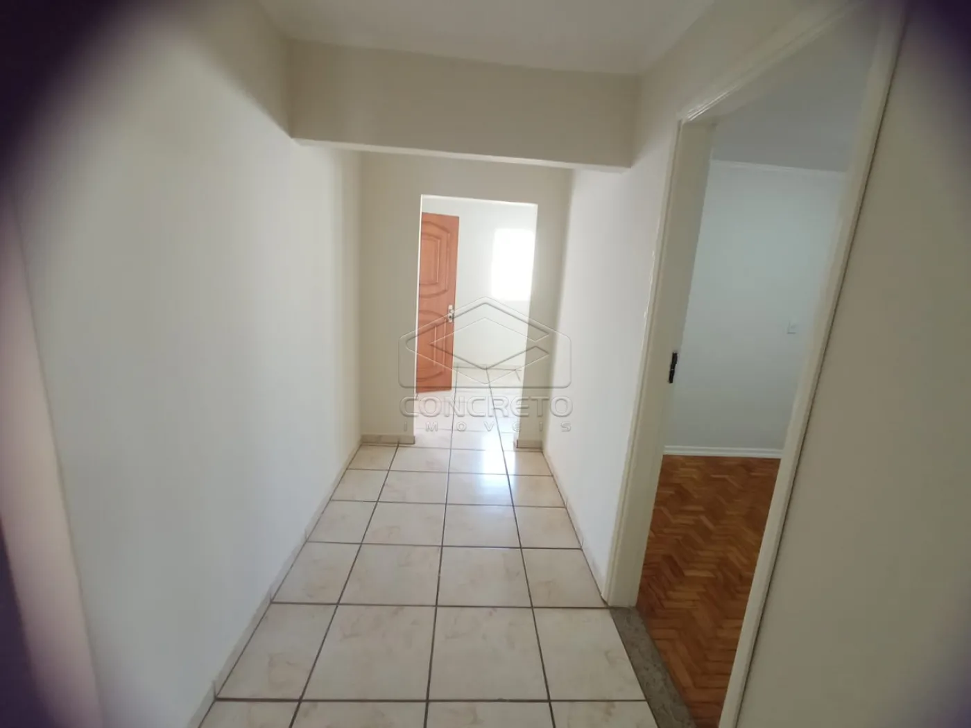 Alugar Casa / Padr&atilde;o em Len&ccedil;&oacute;is Paulista R$ 2.000,00 - Foto 1