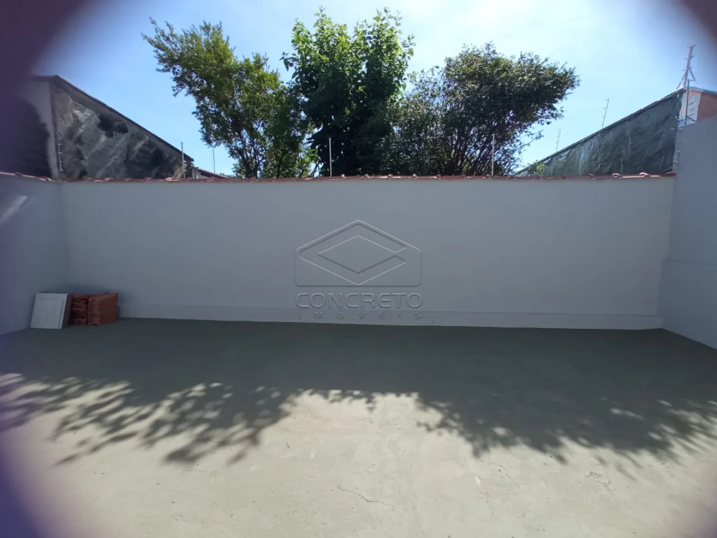 Alugar Casa / Padr&atilde;o em Len&ccedil;&oacute;is Paulista R$ 2.000,00 - Foto 4