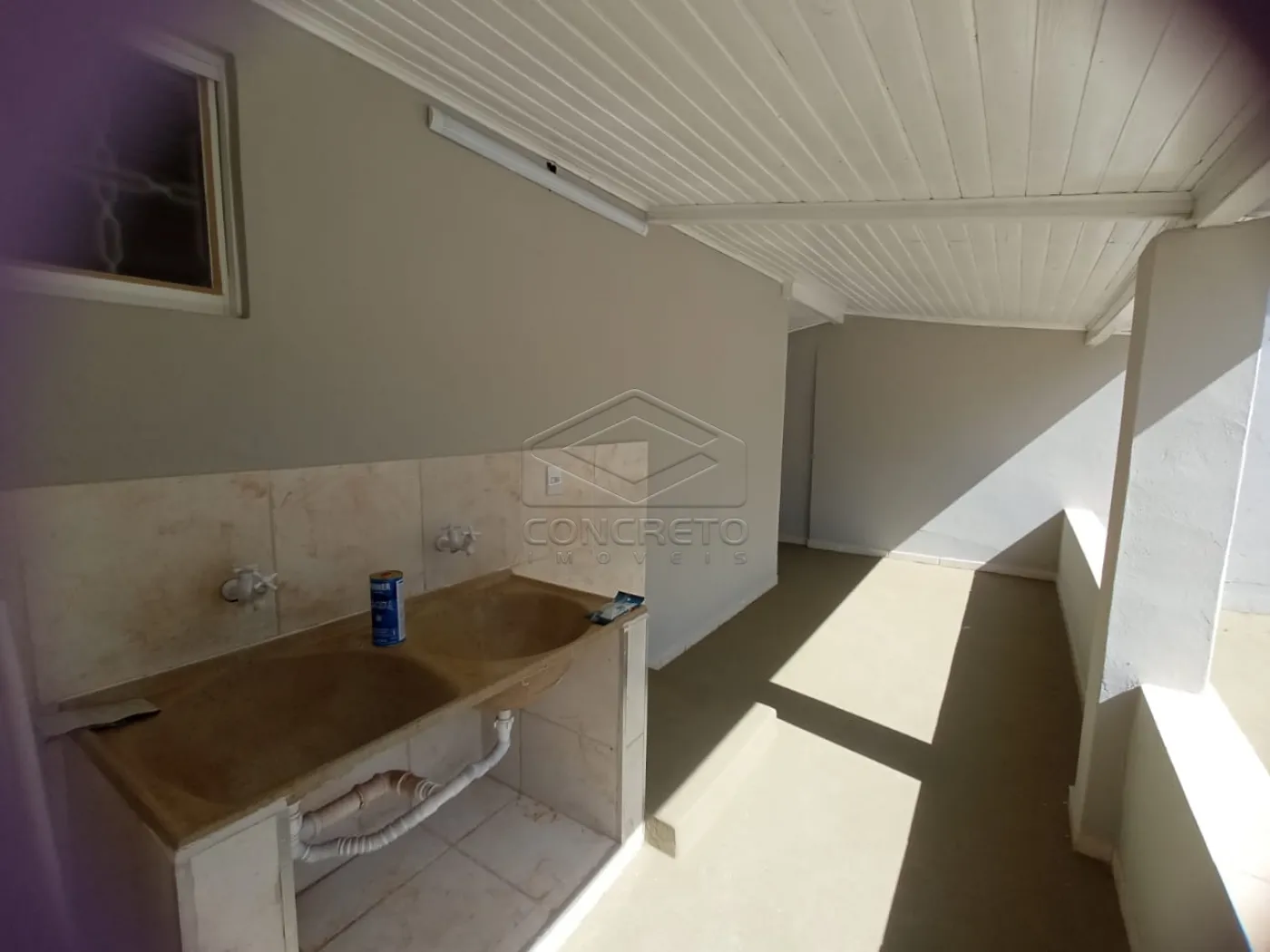 Alugar Casa / Padr&atilde;o em Len&ccedil;&oacute;is Paulista R$ 2.000,00 - Foto 5