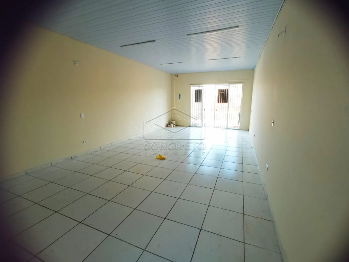 Alugar Comercial / Loja em Len&ccedil;&oacute;is Paulista R$ 1.200,00 - Foto 2