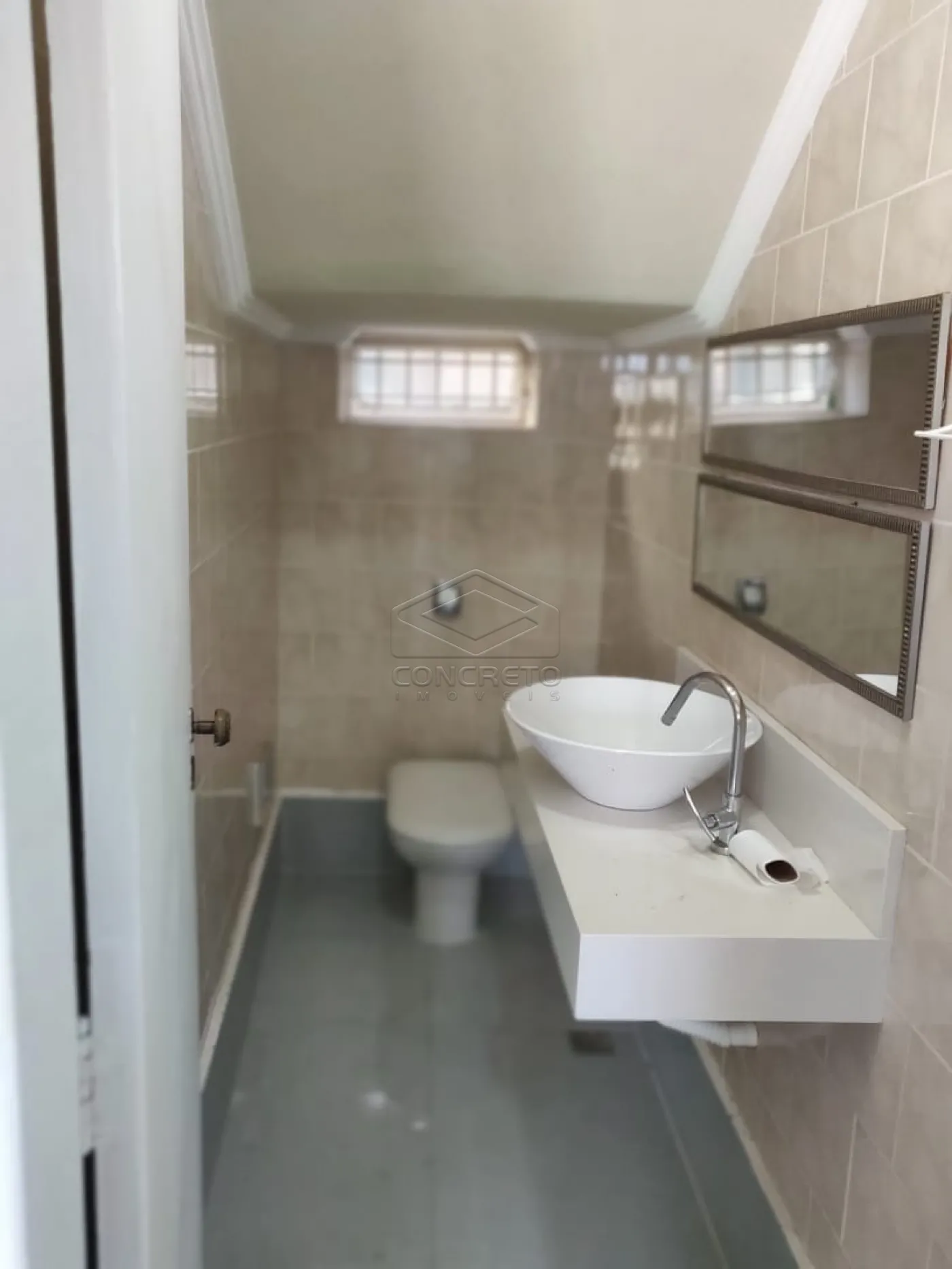 Alugar Casa / Padr&atilde;o em Len&ccedil;&oacute;is Paulista R$ 3.500,00 - Foto 6