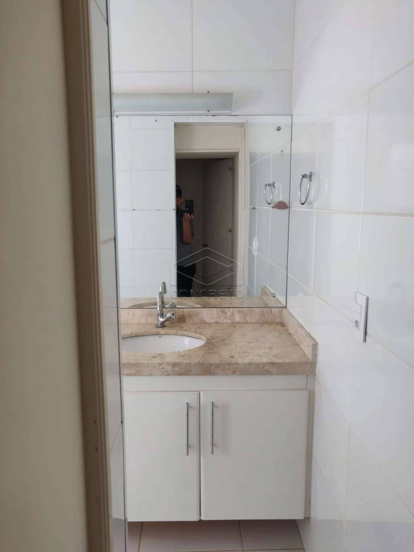 Alugar Casa / Padr&atilde;o em Len&ccedil;&oacute;is Paulista R$ 3.500,00 - Foto 15