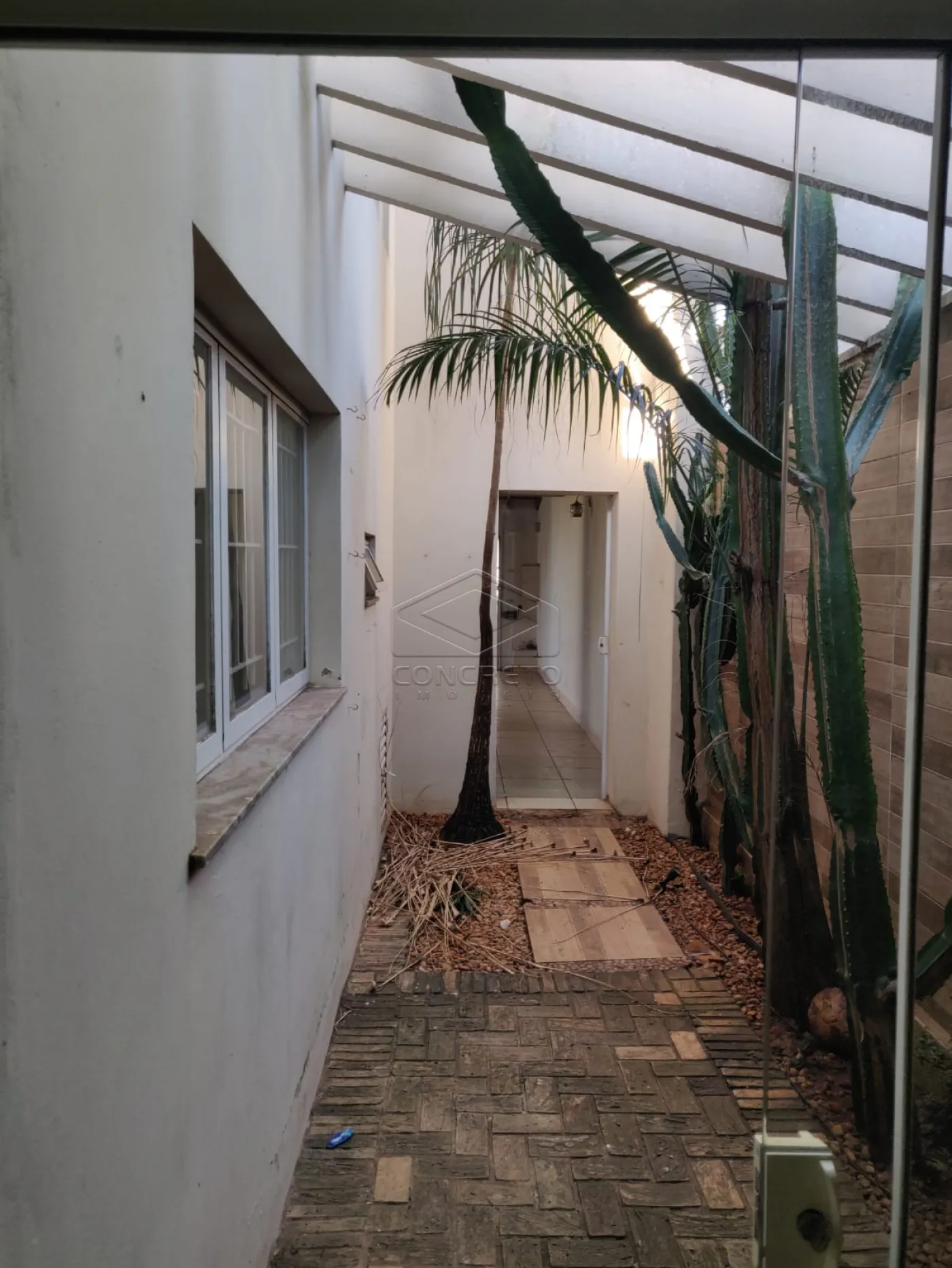 Alugar Casa / Padr&atilde;o em Len&ccedil;&oacute;is Paulista R$ 3.500,00 - Foto 17