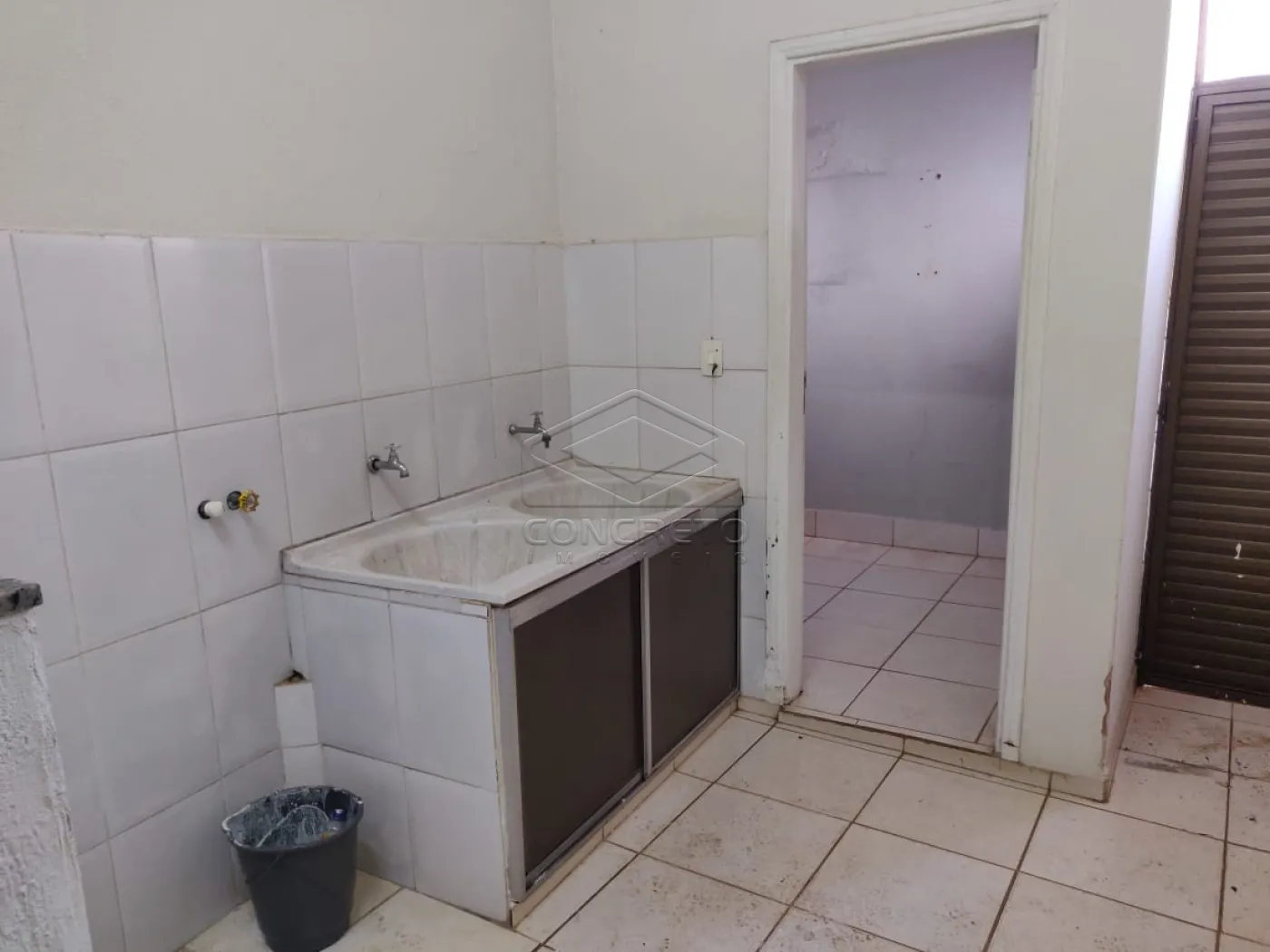 Alugar Casa / Padr&atilde;o em Len&ccedil;&oacute;is Paulista R$ 3.500,00 - Foto 21